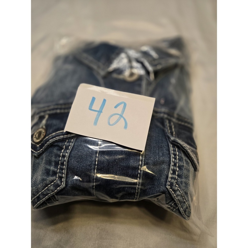 Maurices Thick Stich Cropped Denim Jacket Small Button Up Blue Pockets Preppy - Picture 7 of 7